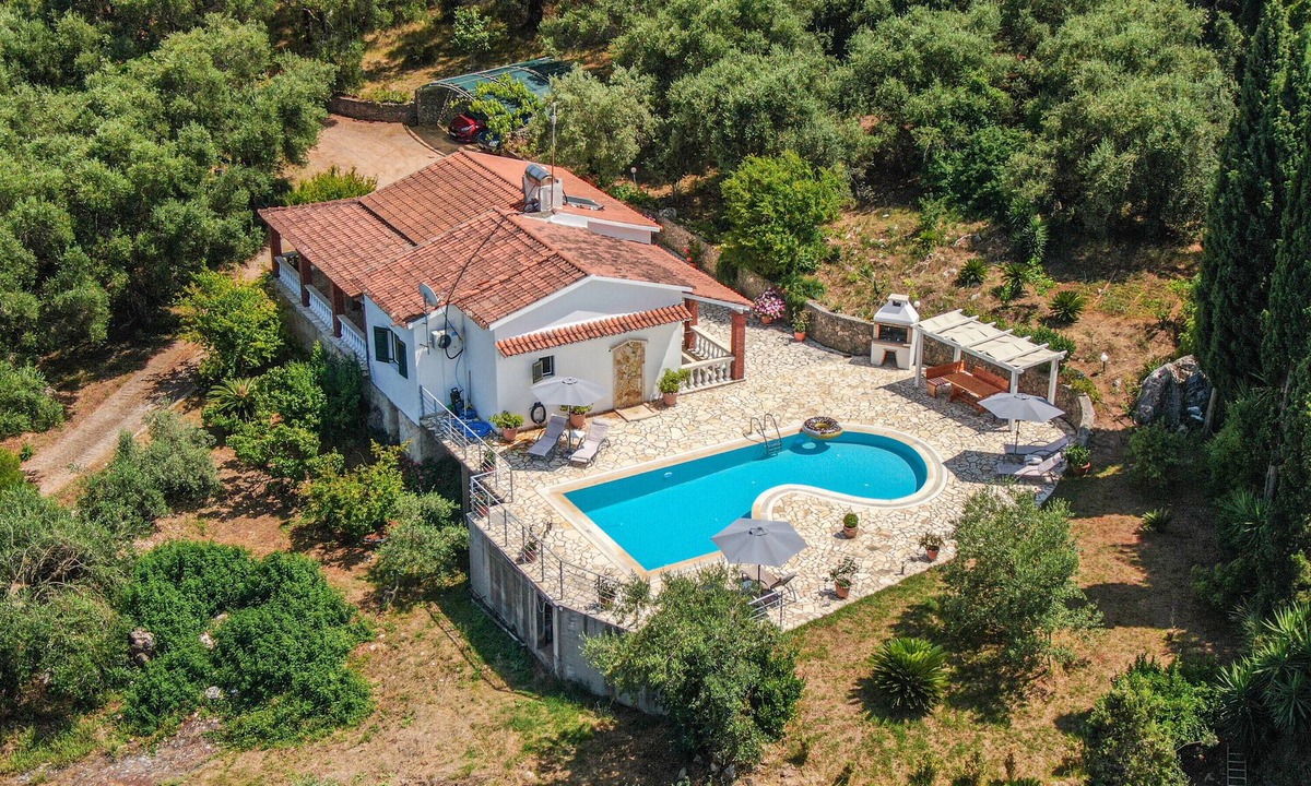 Agios Spyridon Corfu Apartment | Apartment 'Villa Olive Grove and Sea View' with Sea View, Wi-Fi and Air Conditioning