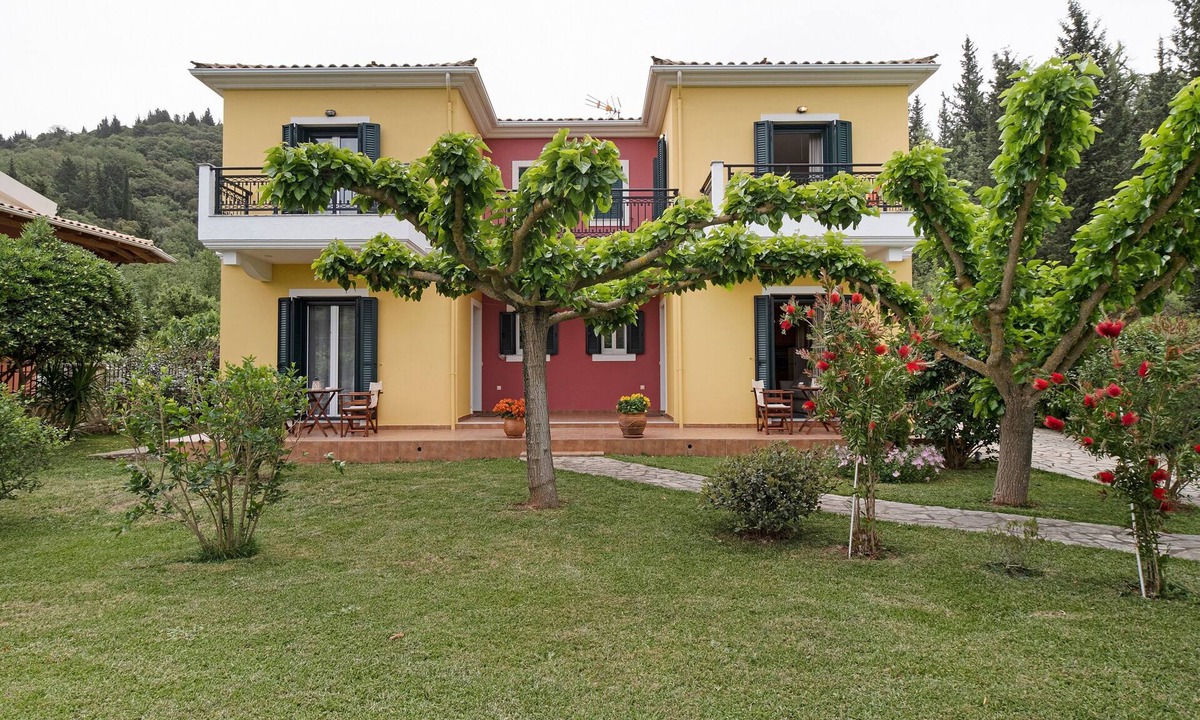 Spanochori Apartment | Apartment 'Villa Rita' with Shared Garden, Wi-Fi and Air Conditioning