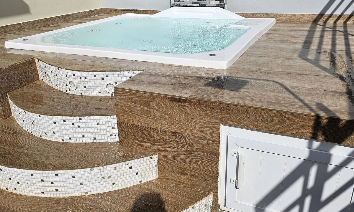 Villa Hermosa Apartment | Apartment with Terrace and Hot Tub en La Romana