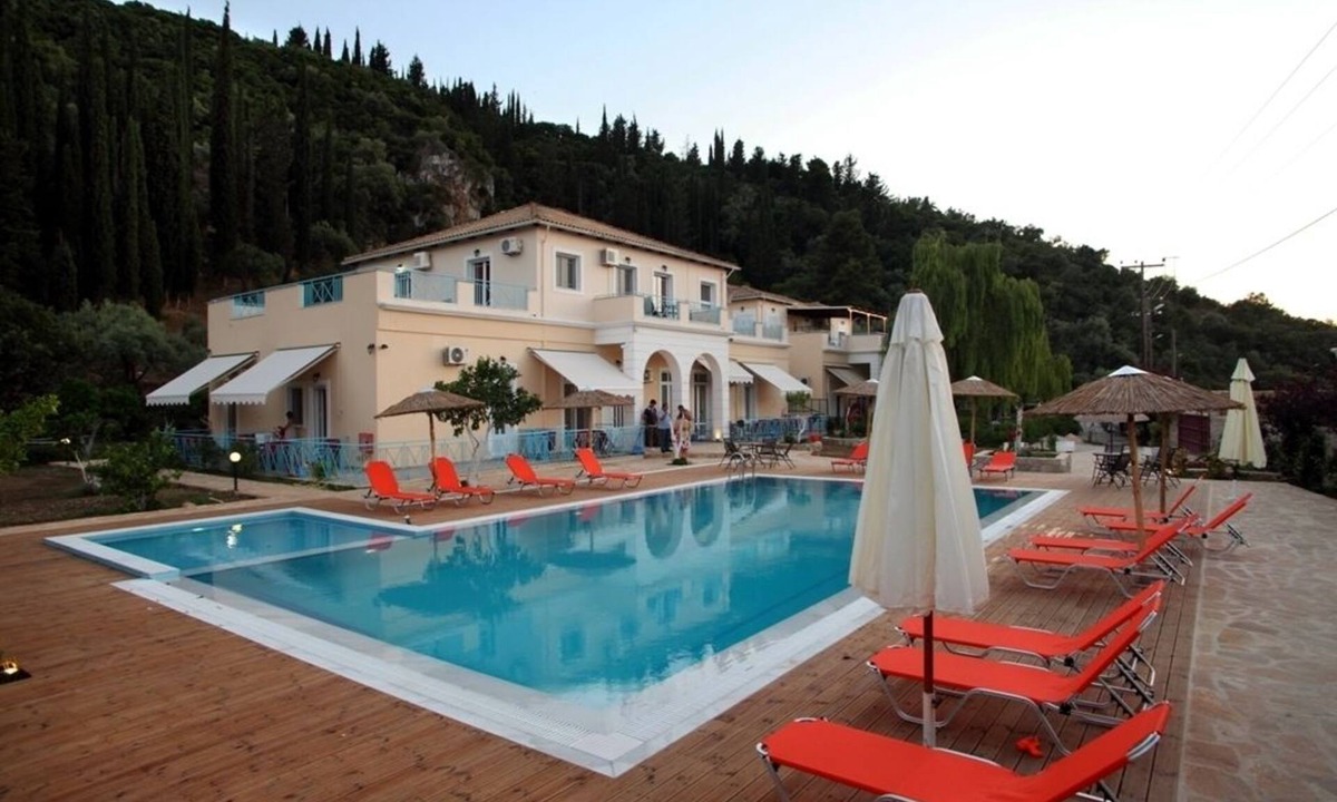 Kalligoni Hotel | Apartments Avra