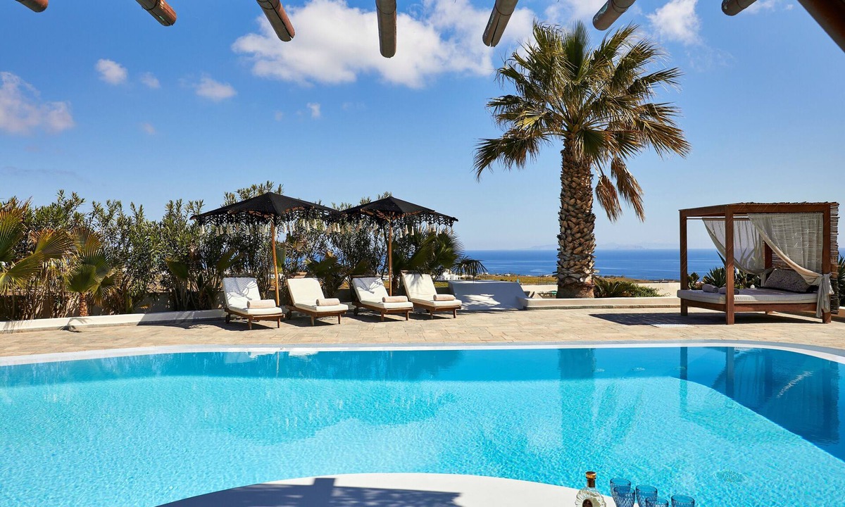 Karterados Villa | Aquaria 7 BDR Luxury Villa-Private Pool & Jacuzzi-Breakfast incl.,Concierge,Maid
