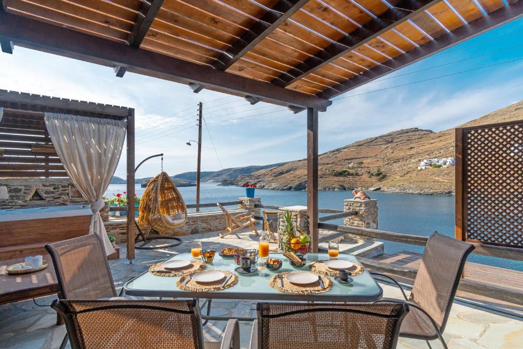 Kithnos House | Arel luxury house