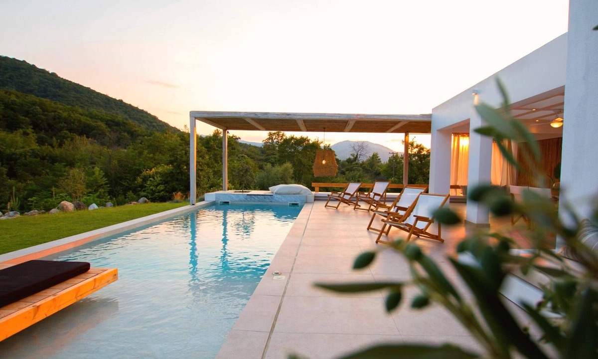 Olympiada Villa | Aristotelia Gi Villas - The Ultimate Poolside Luxury