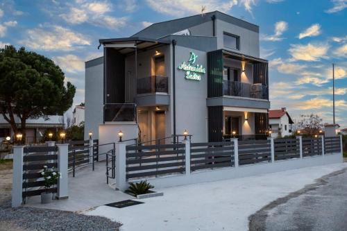 Haniotis House | Artemida Suites