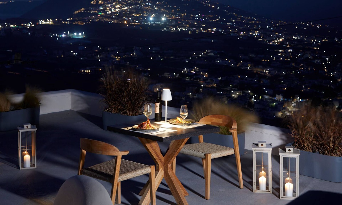 Pyrgos Bed & Breakfast | Arxegono Cave Houses Santorini