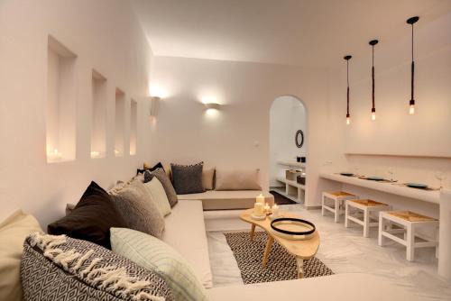 Piso Livadi Apartment | Aspries Suites