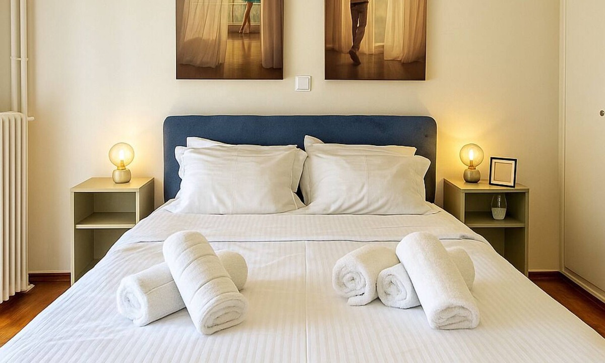 Athens Apartment | At Polyla. Everything close, Nothing loud.