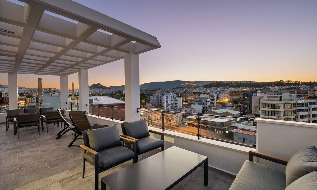 Gazi Apartment | Athenian View Loft