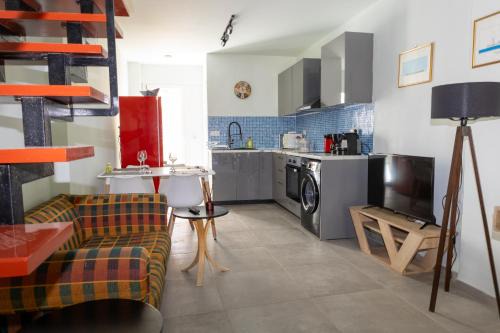 Kinosargous Apartment | Athens Mets Loft