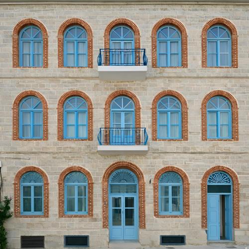 Ermoupoli Apartment | Atrium Suites