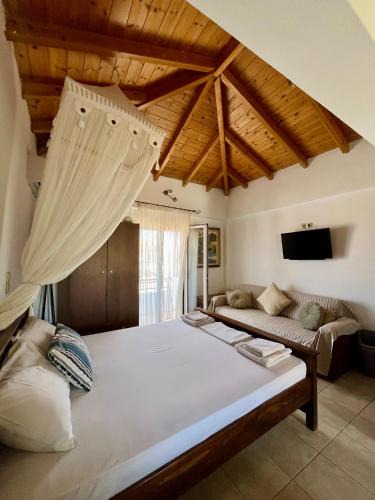 Elafonisos House | Avra Studios