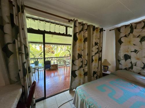 Teahupoo Bed & Breakfast | B&B chez Anouk