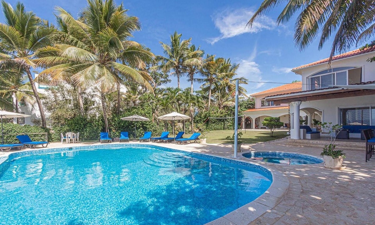 Sosua Villa | Bachelor party complex, 10 bedrooms, 10 bathrooms, 2 pools, on sandy beach!