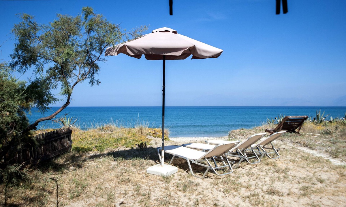 Almiros Beach House | Beach Front House