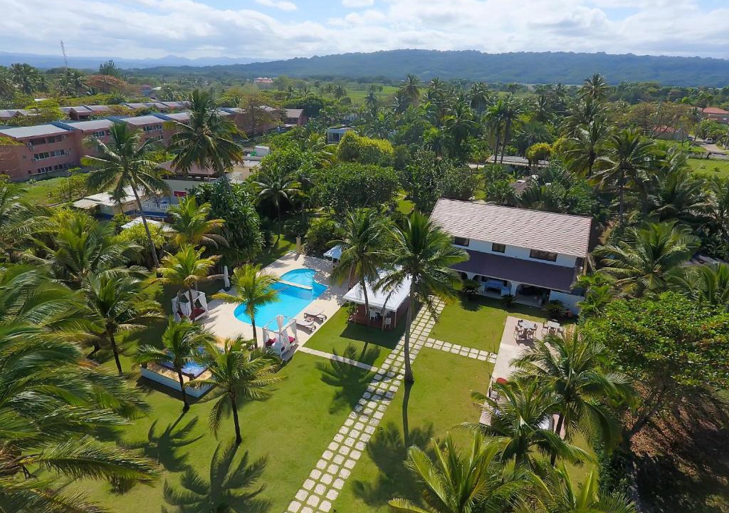 Cabarete Villa | Beach front Villa 14 Bedroom