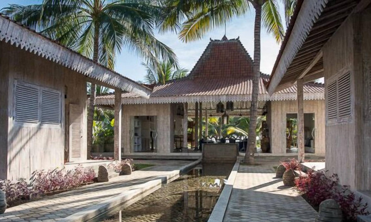 Sigar Penjalin Villa | Beachfront 3 Bedroom Villa, Private Pool
