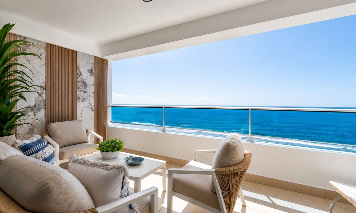 Juan Dolio - El Pueblo Apartment | Beachfront 9th Floor- Priv.Parking- Pool&Beach