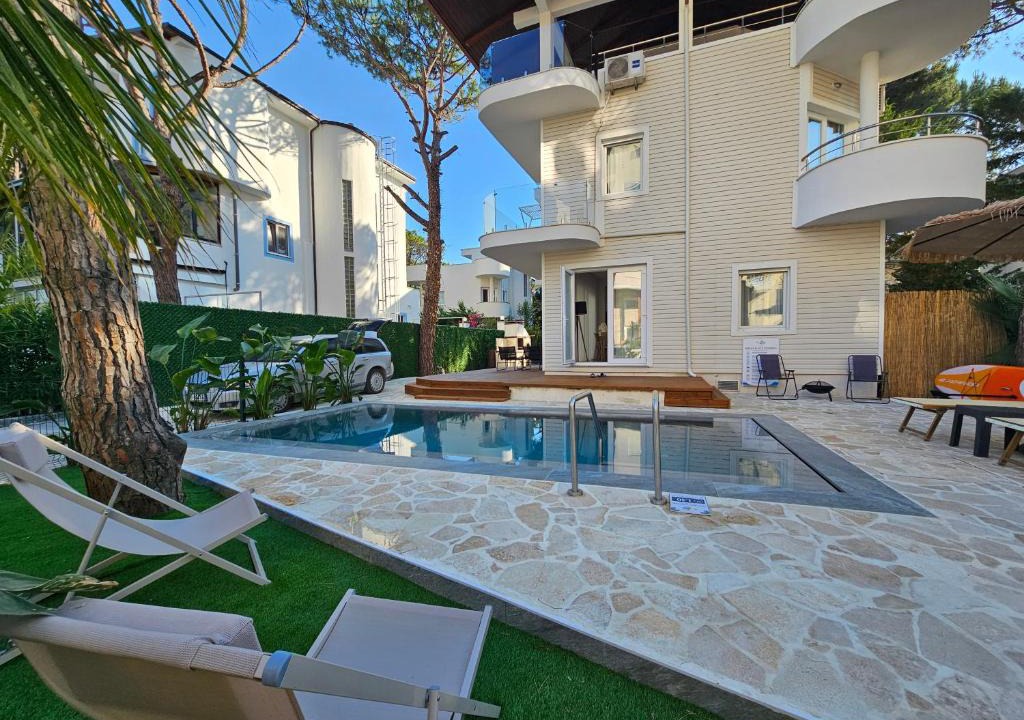 Golem Villa | Beachfront BLUE WAVE SPA VILLA in Private Villa Resort Qerret, Albania