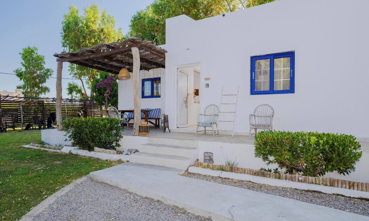 Gennadi House | Beachfront Cabana @ EcoBeach Hotel