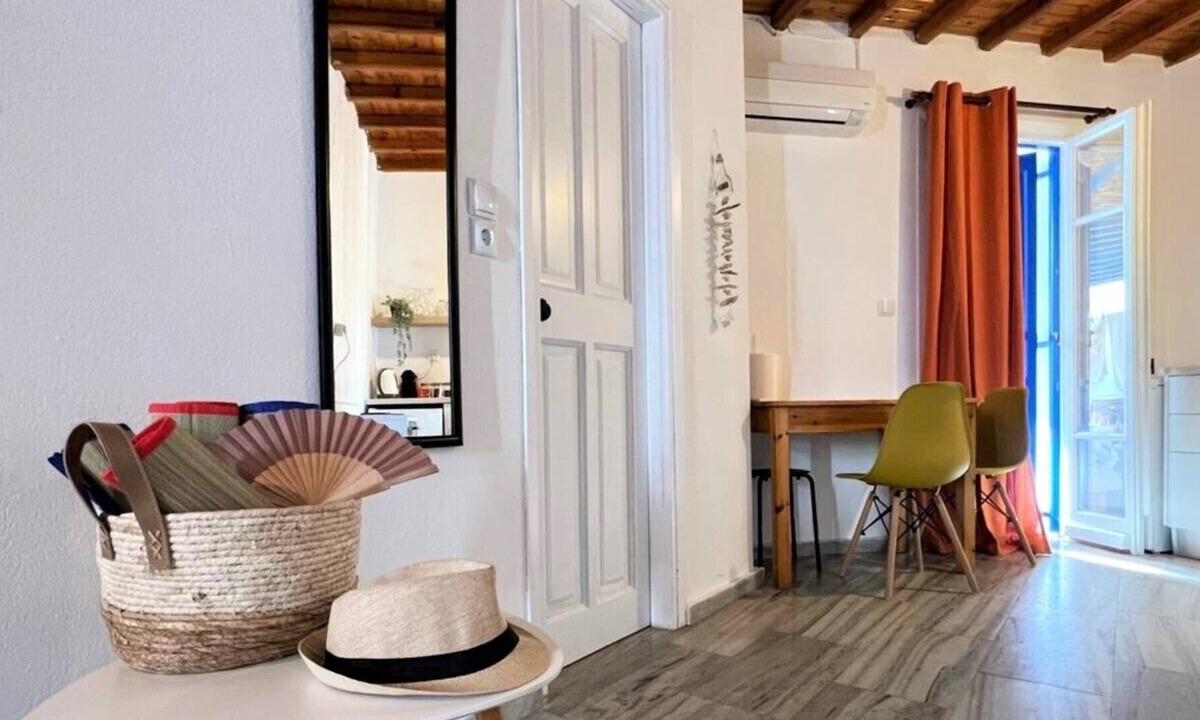 Ornos Apartment | Beachside Mykonos