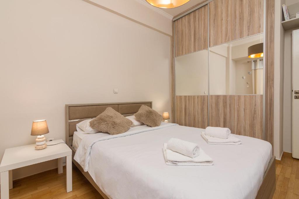 Pangrati Apartment | Beautiful And Spacious Apartment In Pagrati