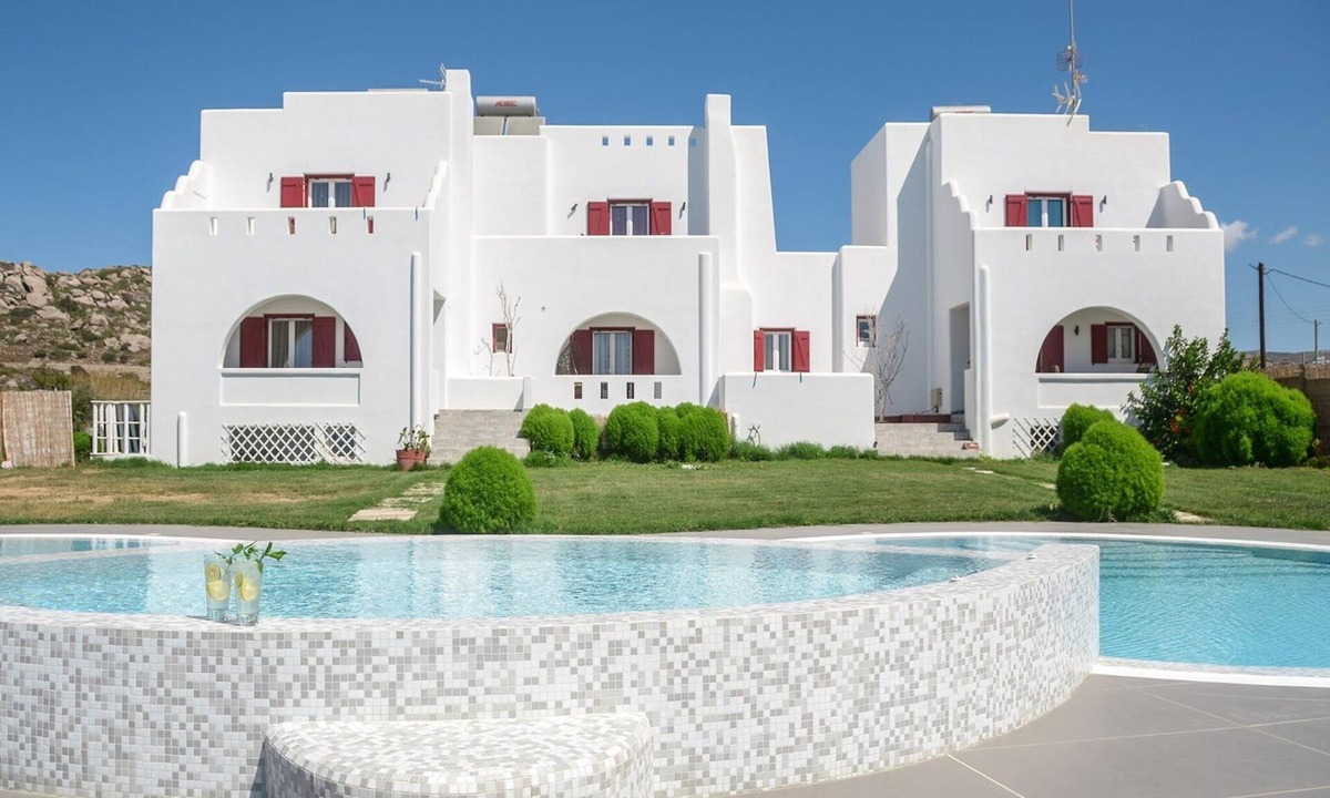 Plaka Villa | Beautiful Naxos Villa | 3 Bedrooms | Villa Blue | Wonderful Mountain View