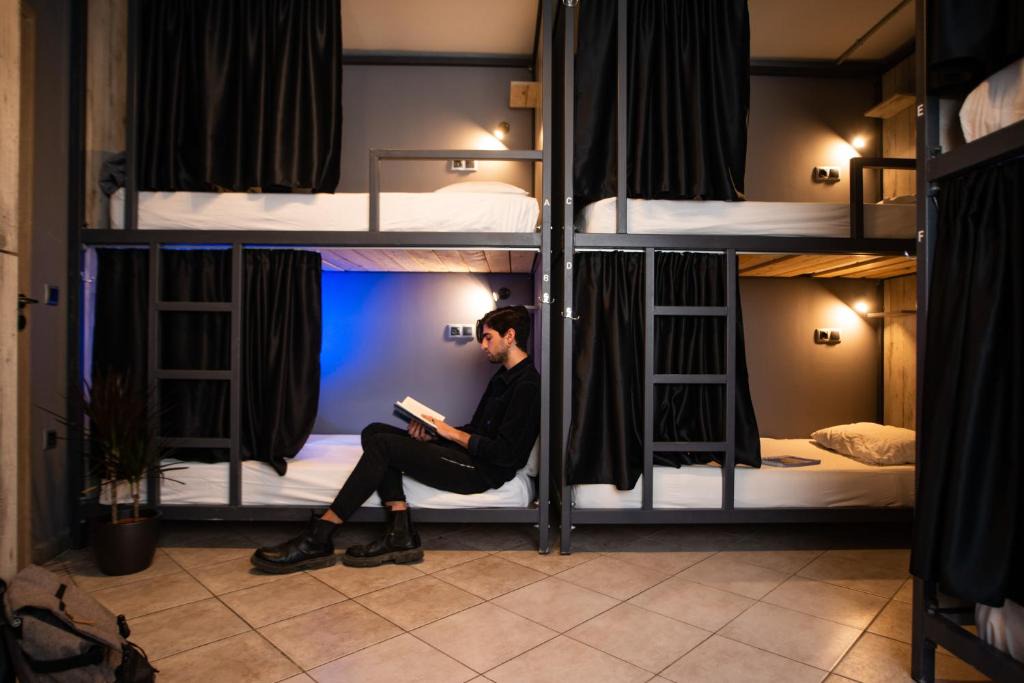 Neos Kosmos Hostel | Bedway Athens Hostel