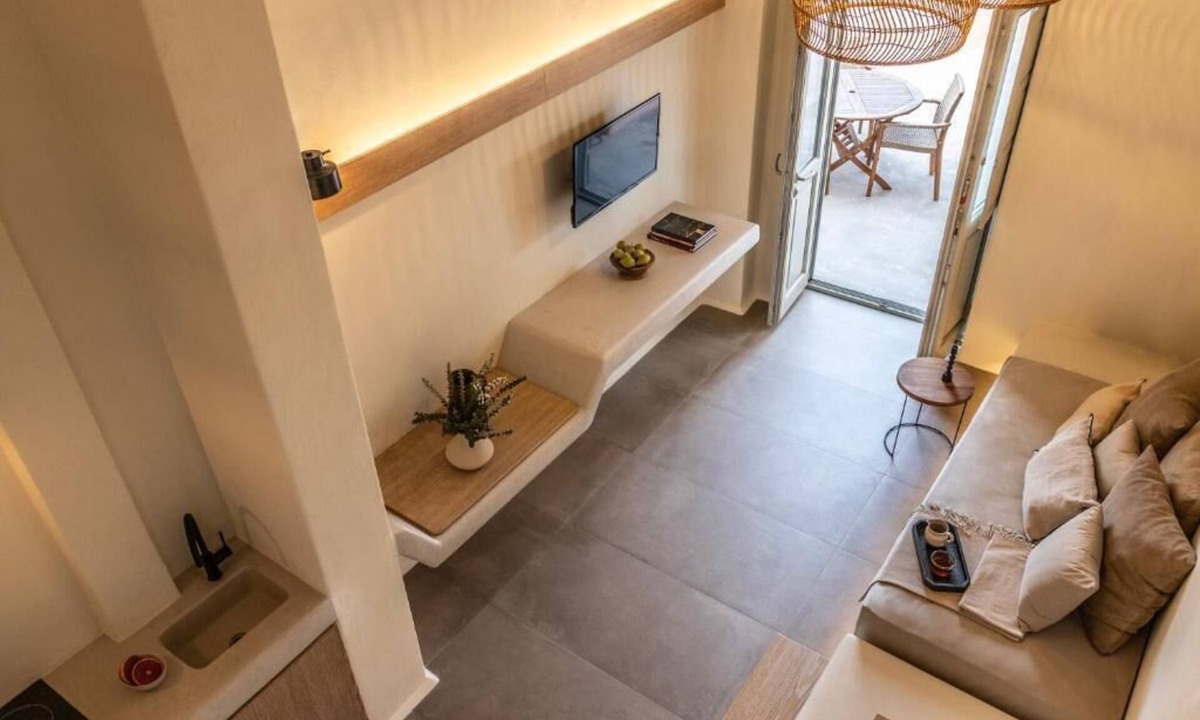 Vothon Apartment | BH925 - C - Suite Santorini