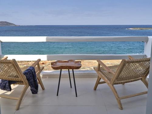 Naousa Villa | "Big Blue"Seafront Villa Naousa Paros