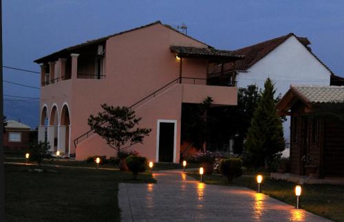 Kavos Apartment | Biscoutsis Apartments & Studios