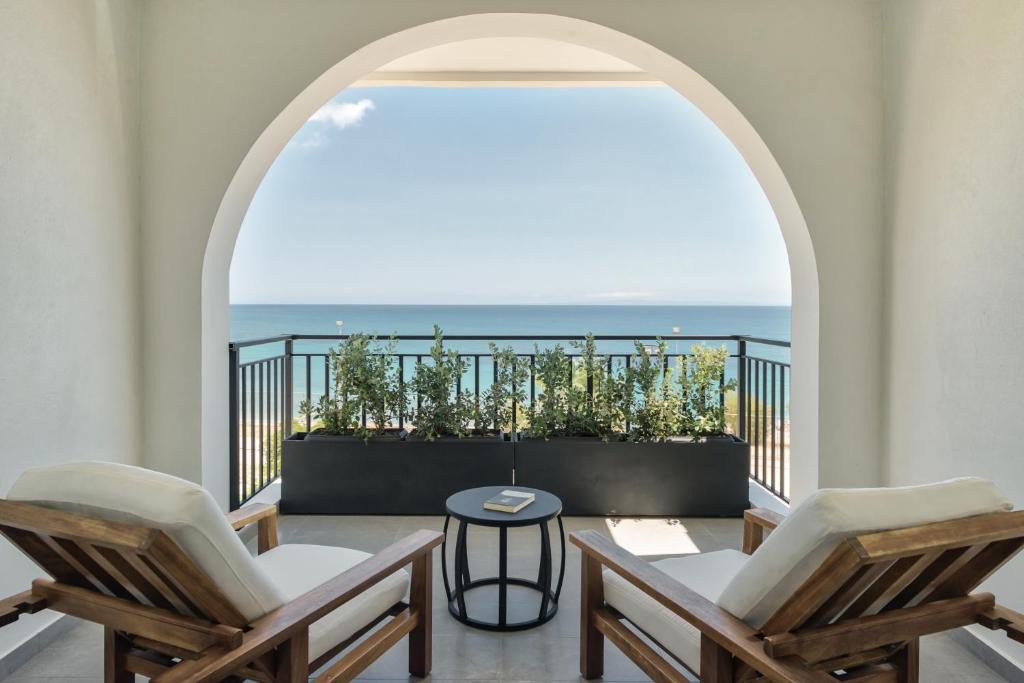 Zakynthos Town Hotel | Bitzaro Boutique Hotel