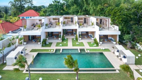 Kubutambahan Apartment | Bohemian Beachfront Apartments