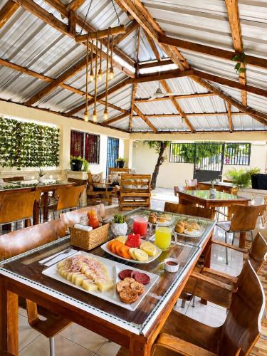 Barahona Hotel | bon Appetit Hotel restaurant barahona