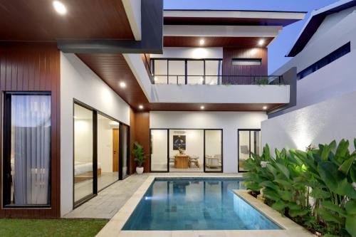 Kesiman Villa | BrandNew Beachside Luxury Villa 3BR Tropical B