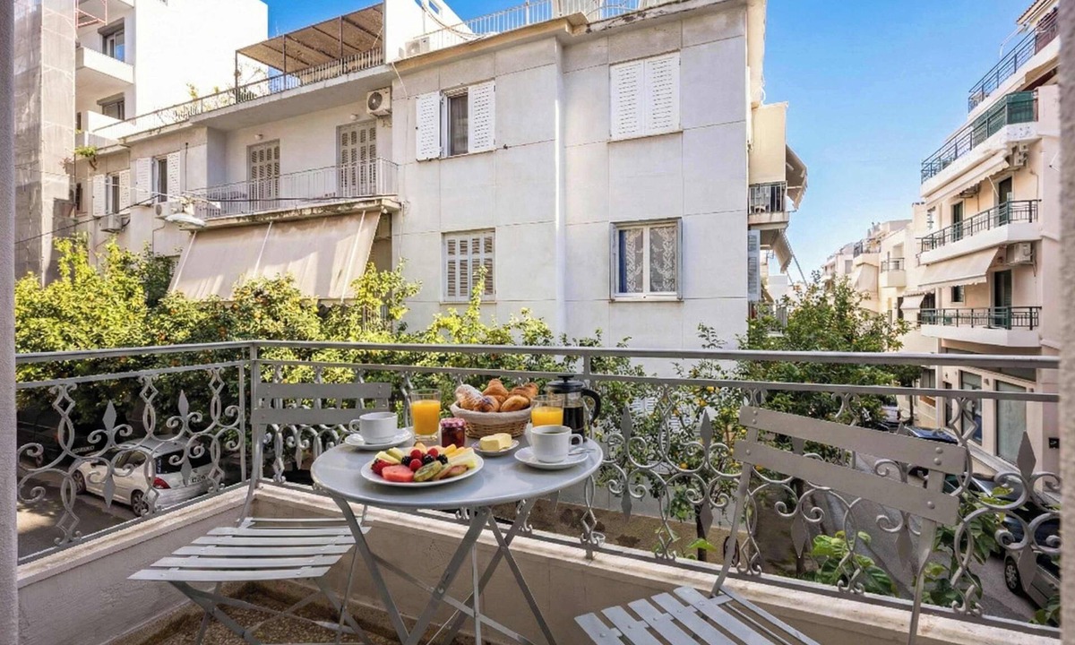 Vyronas Apartment | Bright Cozy 2BR l Balcony & Work Corner