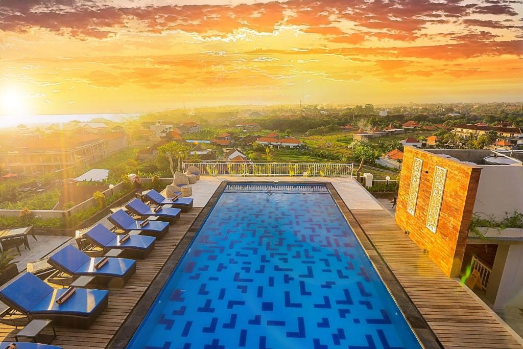 Padonan Hotel | Canggu Dream Village Hotel and Suites