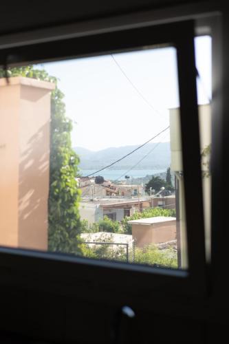 Mytilene Apartment | Casa de Pera 2
