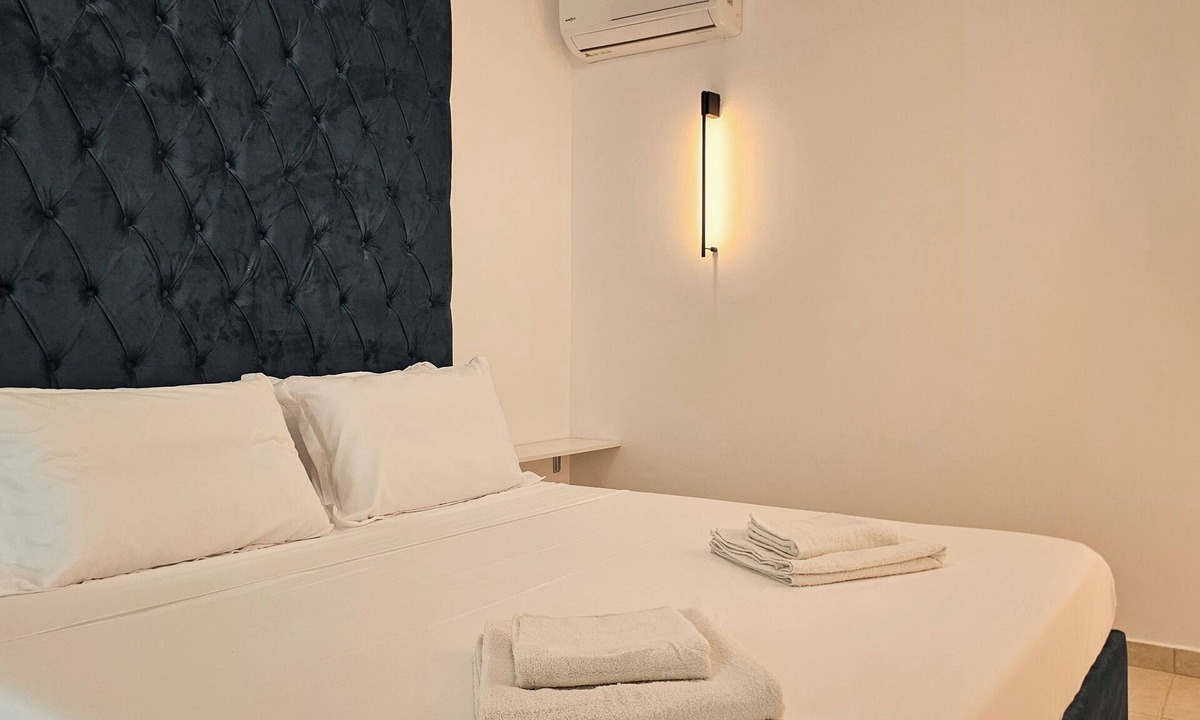 Maleme Apartment | Casa Elysia 3BR with beach and pool