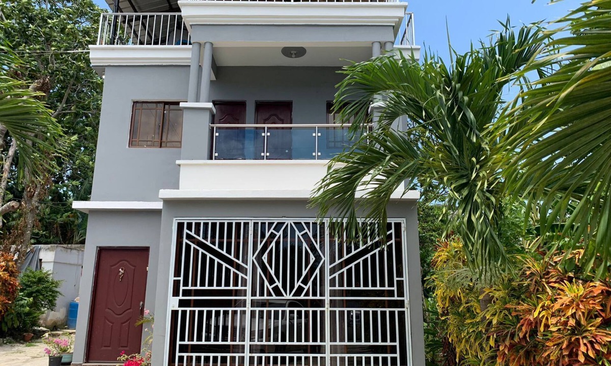 Payita House | Casa Linda: 10 Mins to Beach and lagoon with AC and Free Parking