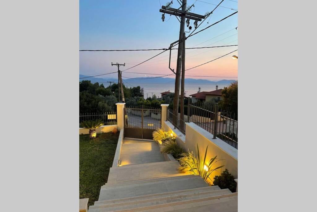 Paradise Beach House | CASA LOUKAS