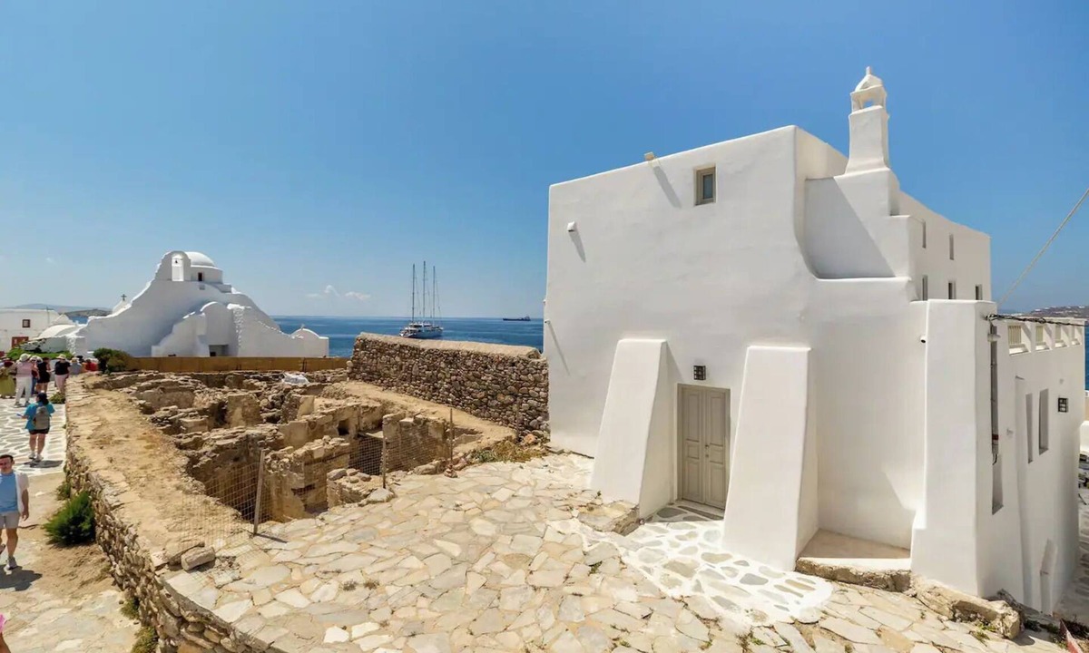 Little Venice House | Casa Paraportiani House sea view in the heart of the Old Port mykonos Cityhall