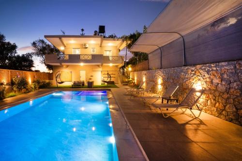Galatas House | Casa Regno