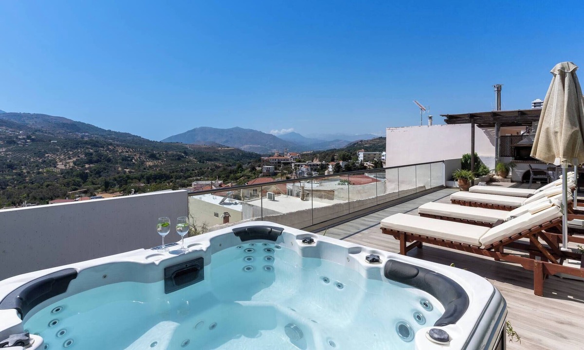 Spilion Apartment | Casa Sofia, Cozy Home #2, By Hellocrete