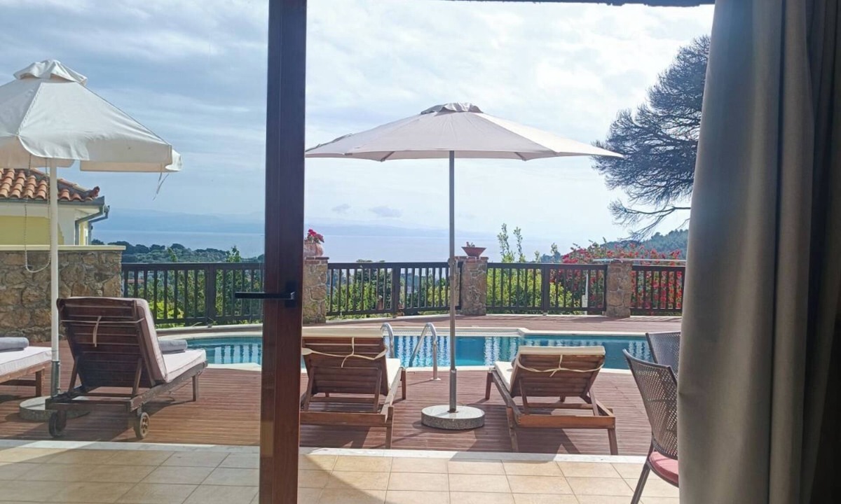 Troulos Villa | Cave Luxury Villas Skiathos