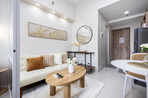 Basak Apartment | Cebu Serene Quarters with City View