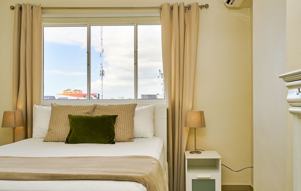 Evaristo Morales Apartment | Cecile 6C · *Cozy 2br with Studio | Evaristo Morales