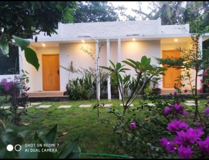 Kecamatan Lembar Cabin | Cemare Cottage