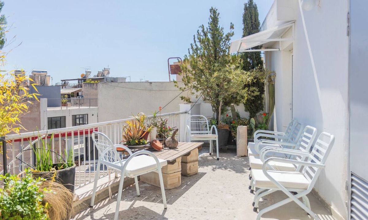 Psirri Apartment | Central Apt Private Balcony & Rooftop Access - CT1
