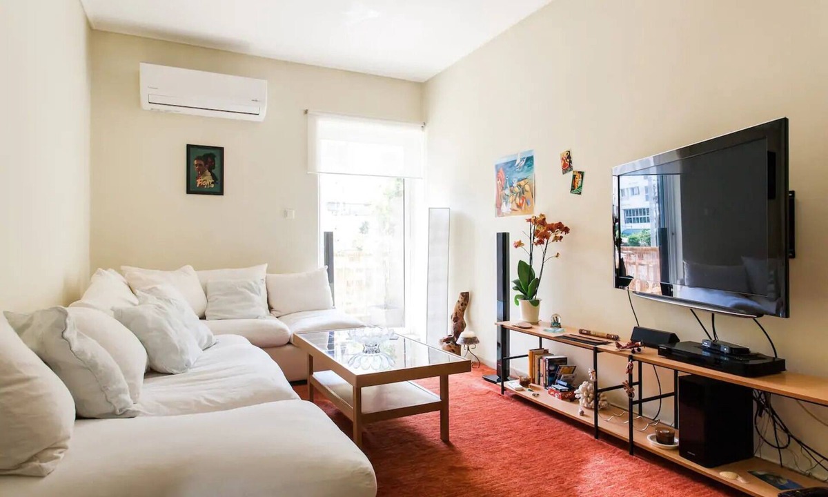 Palaio Faliro Apartment | Central Faliro Appart. near to Marina/4' tram station