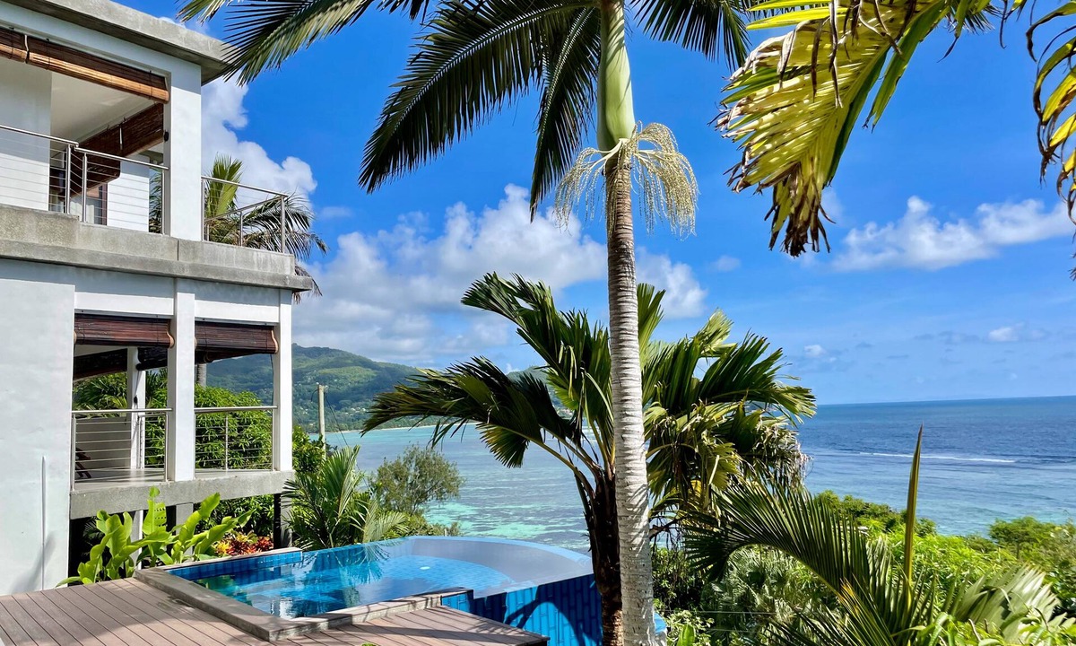 Garden The Beach | Anse Royale